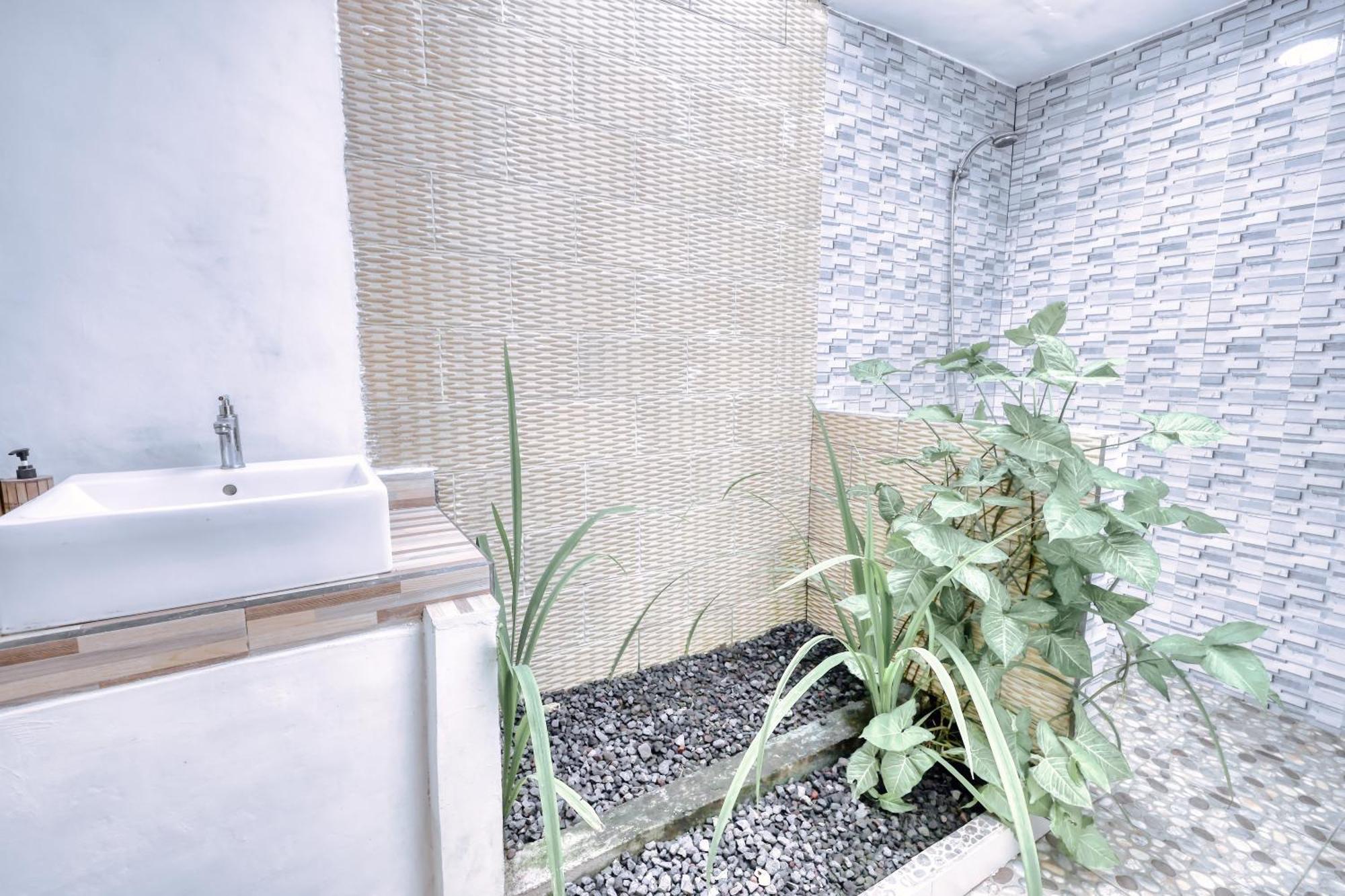 Komurd Lavender Bungalow Sakti Exteriör bild